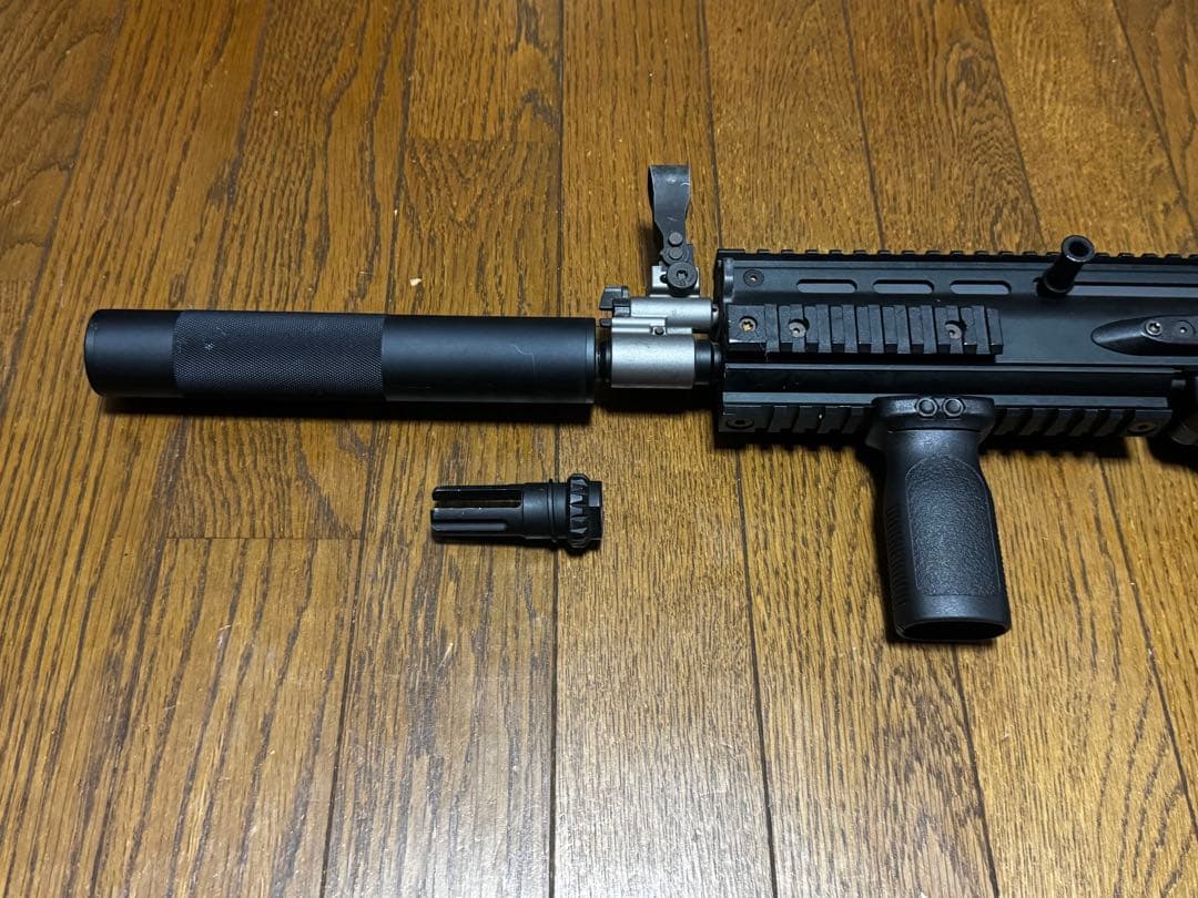 東京マルイ 次世代 スカーL ブラック eotech