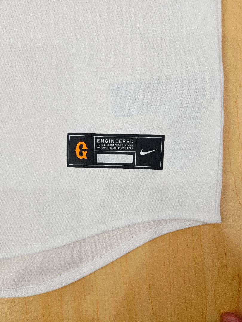 読売ジャイアンツ　岡本和真 ユニフォームNIKE Mサイズ