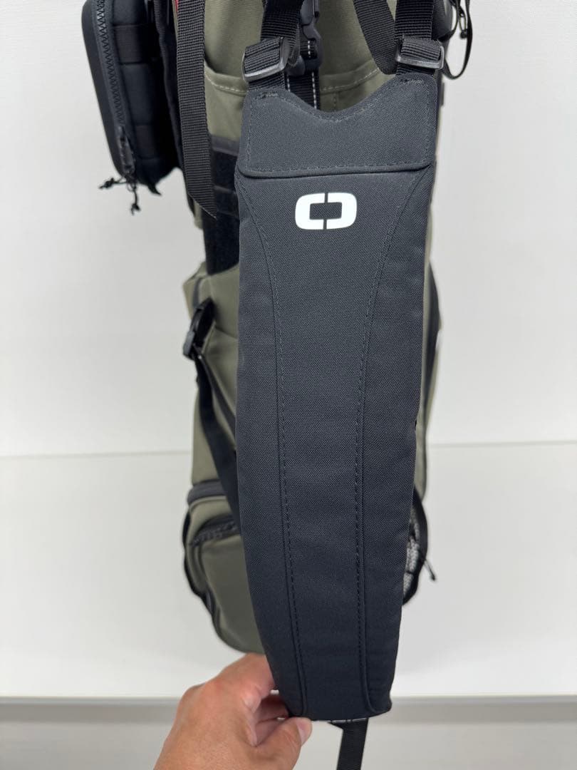 OGIO ALPHA CORE CONVOYスタンドタイプ オリーブ　グリーン