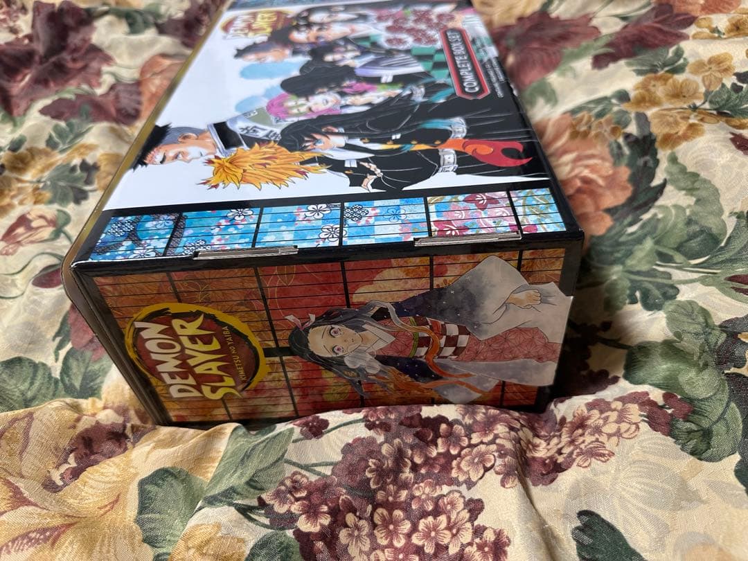 【ばぶ太郎】英語版 全巻 鬼滅の刃 全23巻 特別ボックス入り