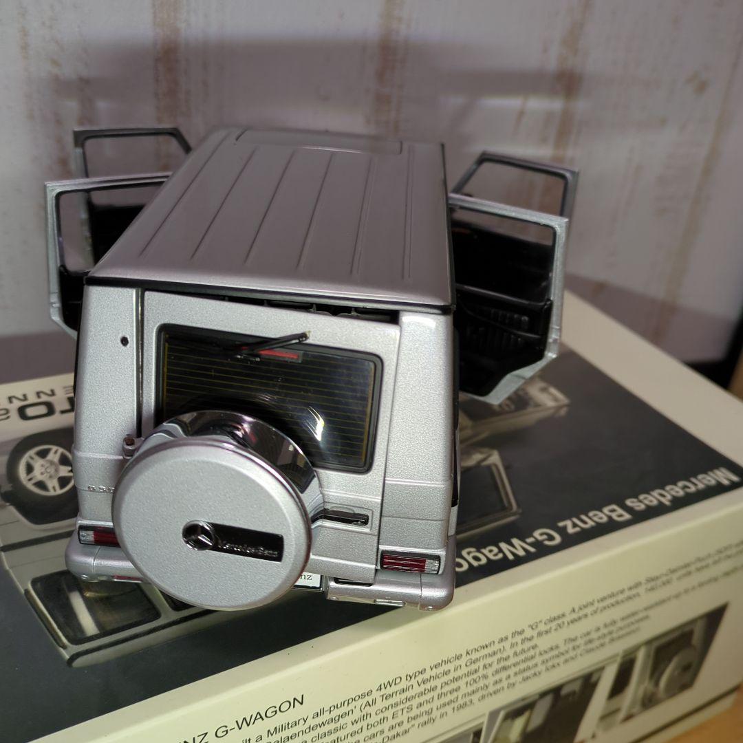 ミニカー AUTOart 1:18 Mercedes Benz G-Wagon