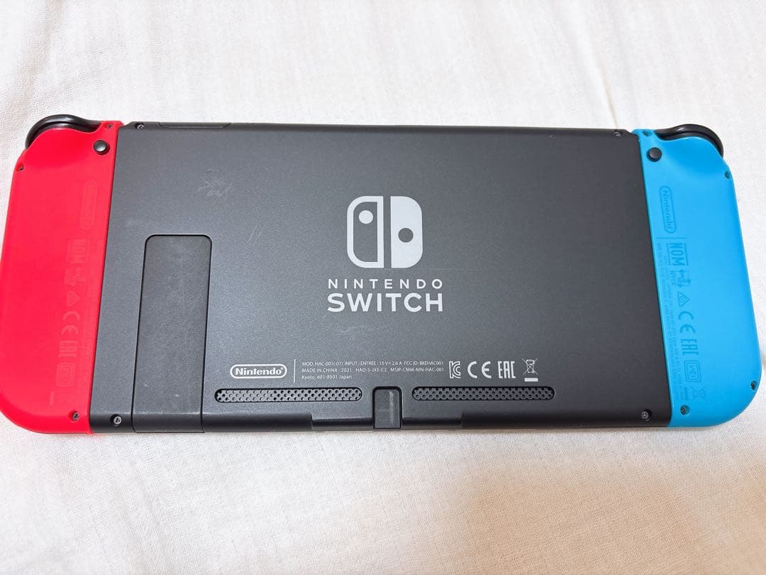 Nintendo Switch 本体 青/赤ジョイコン