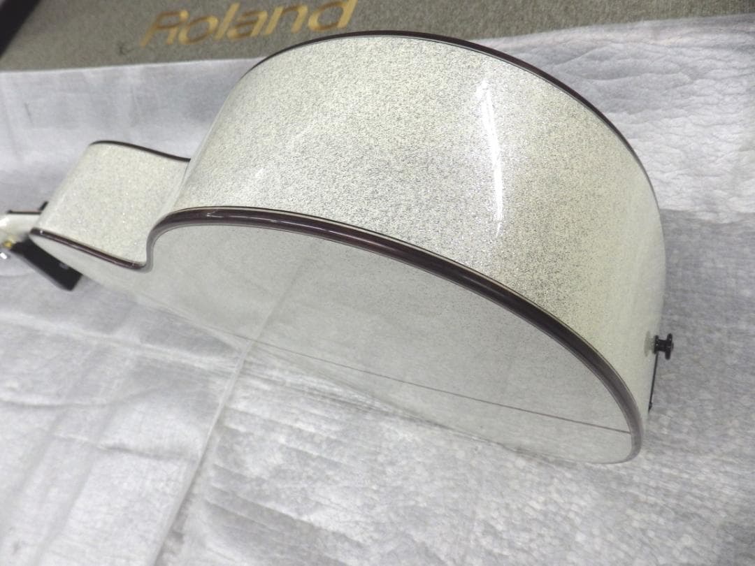 限定品　Sヤイリ　ラメ入り塗装　エレアコギター　YATK-1400EC/WHG