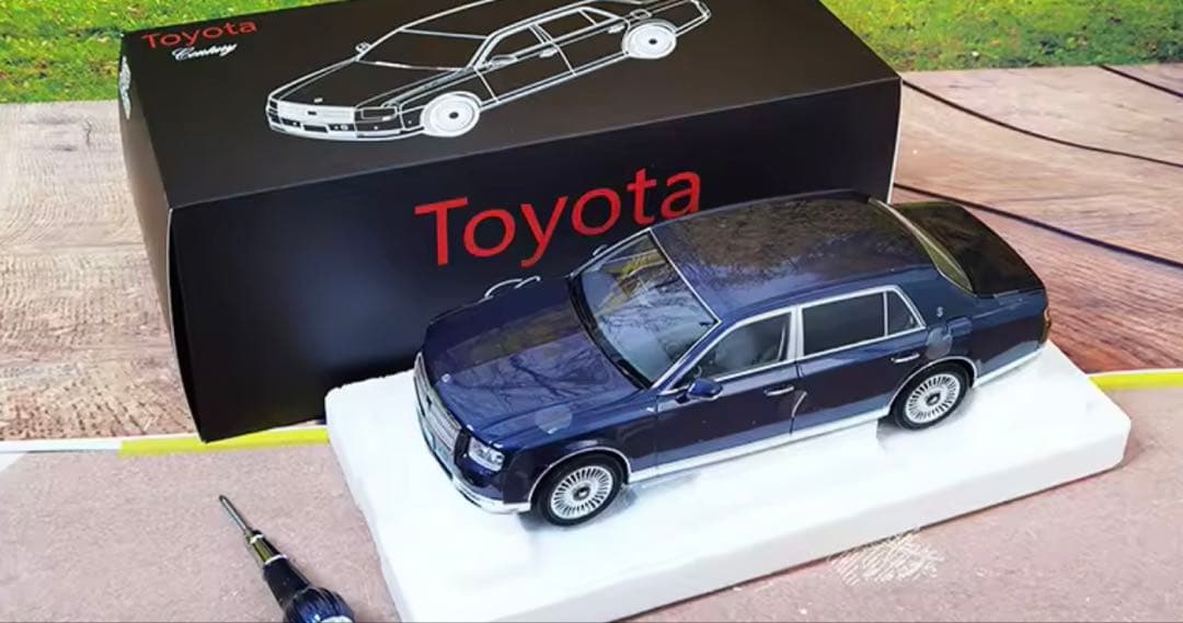 LCD 1:18 TOYOTA センチュリー 合金製 フルオープンカーモデルカー