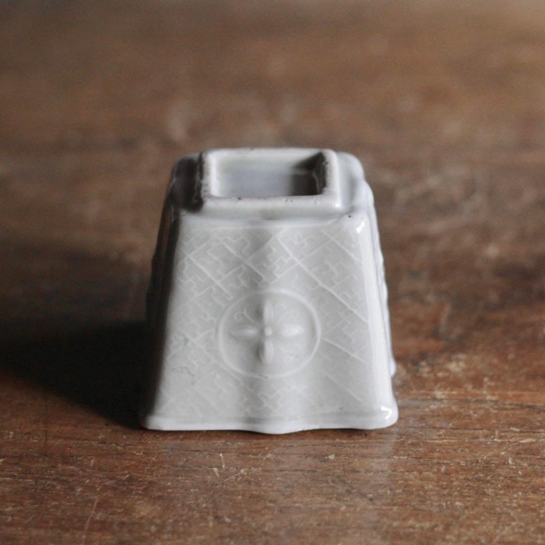 型押し 染付け 四方形 ぐい呑み 向付 古道具 アンティーク 酒器