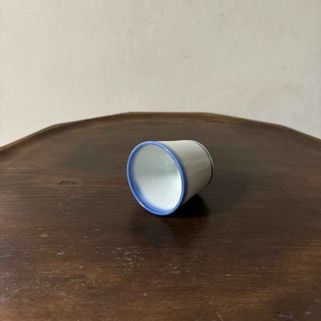 モダン輪線文猪口　1点④ぐい呑み　筒盃　蕎麦猪口　伊万里　瀬戸　染付　検李朝酒器