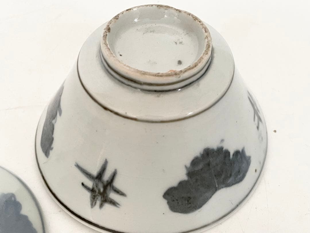 骨董　アンティーク　古伊万里　こんにゃく印判　井桁文様　蓋茶碗　初期伊万里　民藝