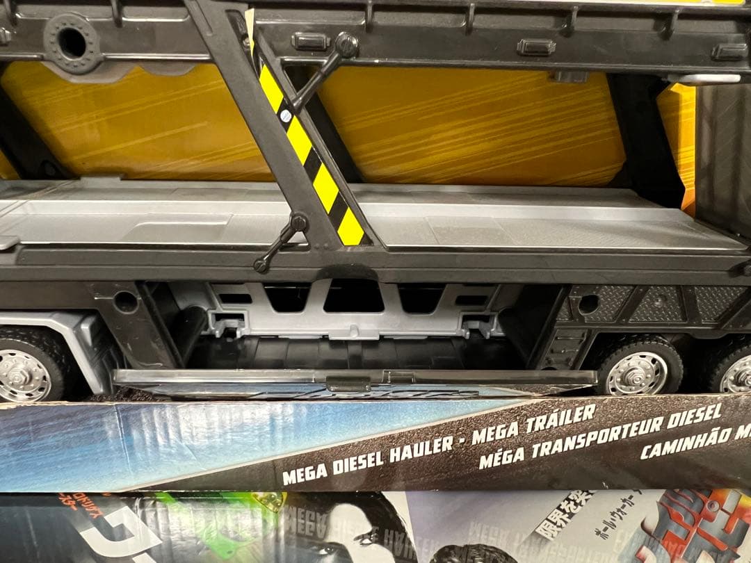【日本未発売】FAST&FURIOUS MEGA DIESEL TRALER