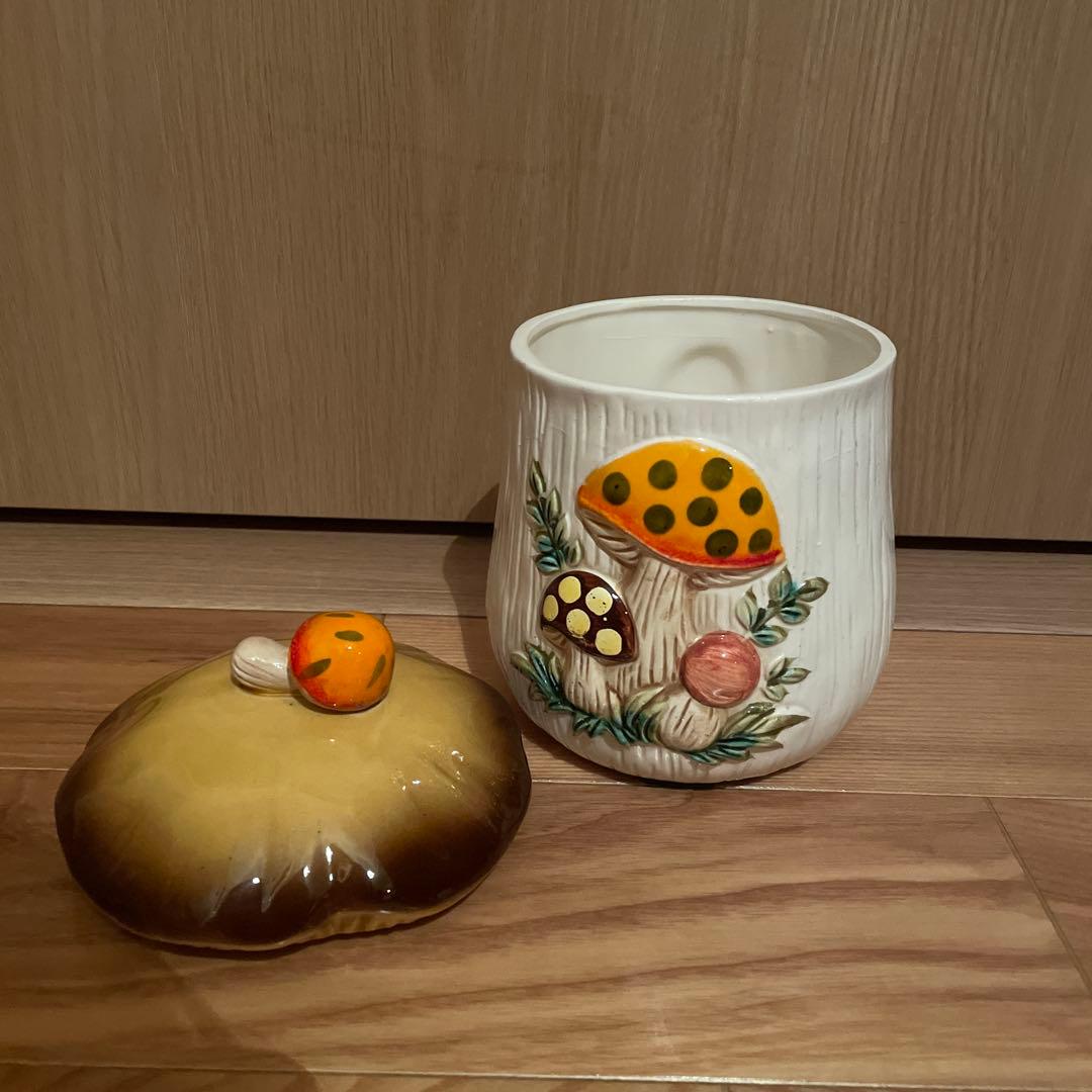 ビンテージ 小物 キノコ型陶器お菓子入れ 置物 古道具 アンティーク