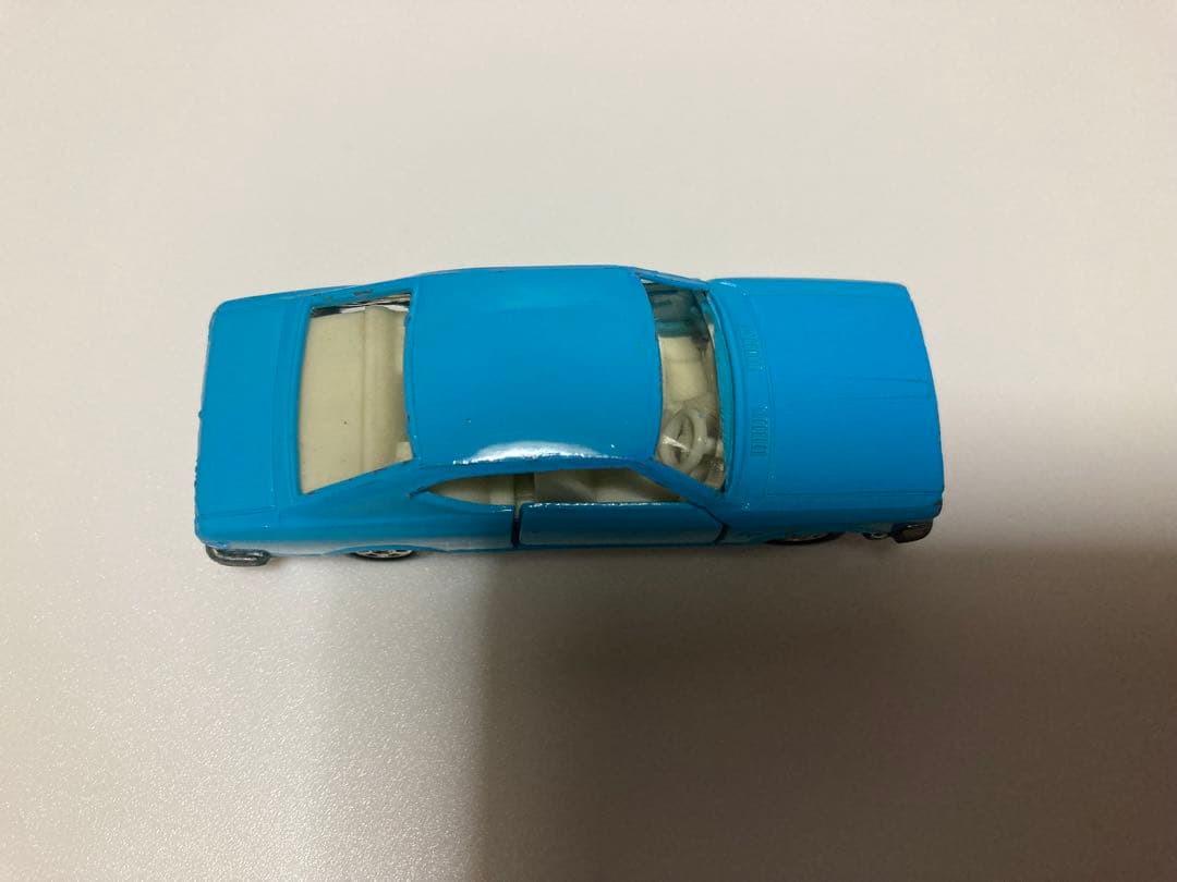 トミカ　日本製　ニュー　コロナ　1700 安田火災　シール付き　希少