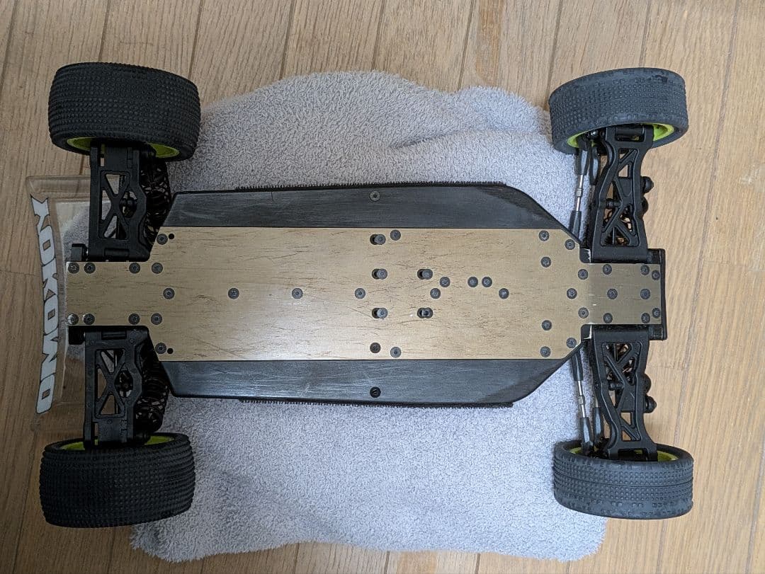 ヨコモ　競技用オフロードバギー　YZ4SF2