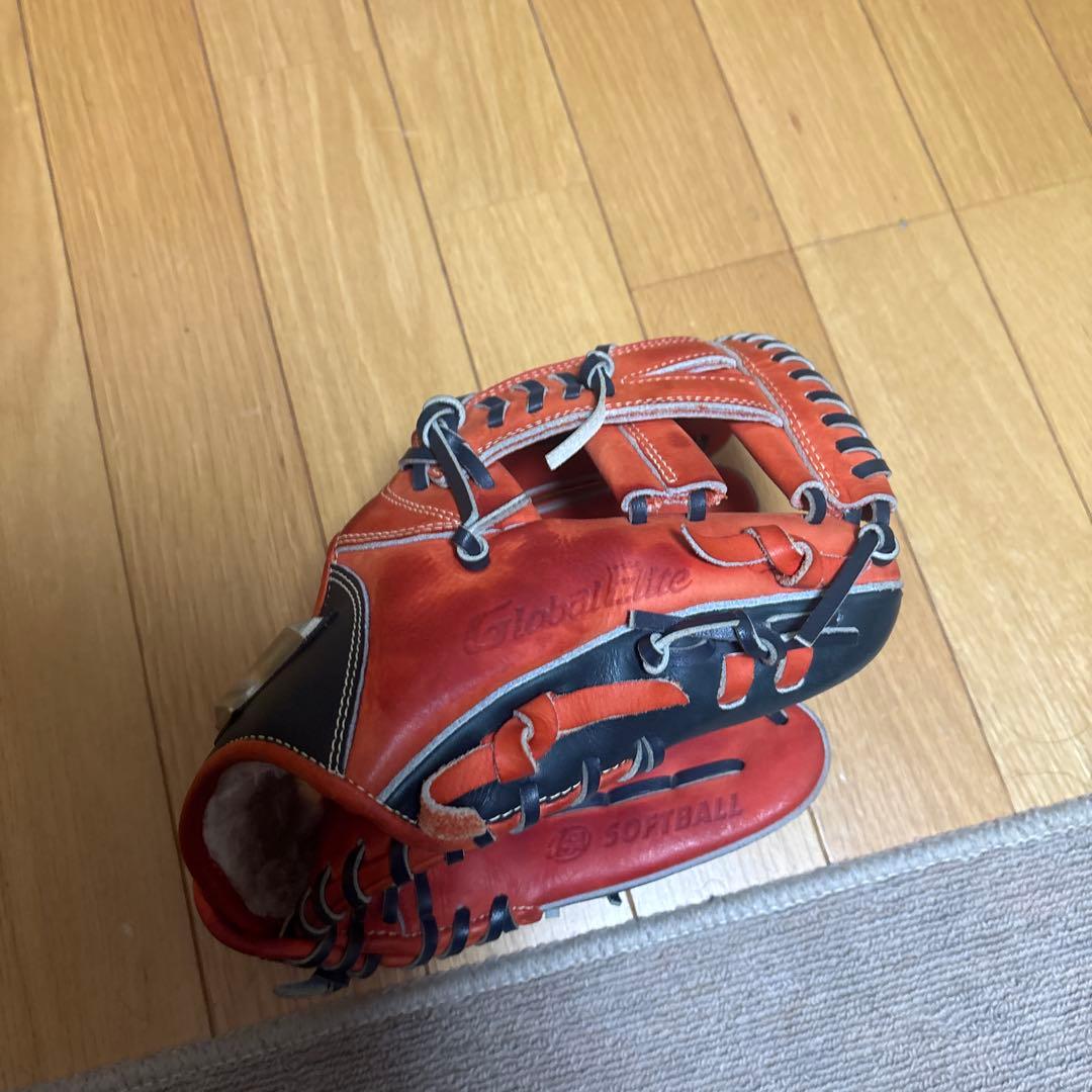 オレンジ/黒 ソフトボール用グローブ