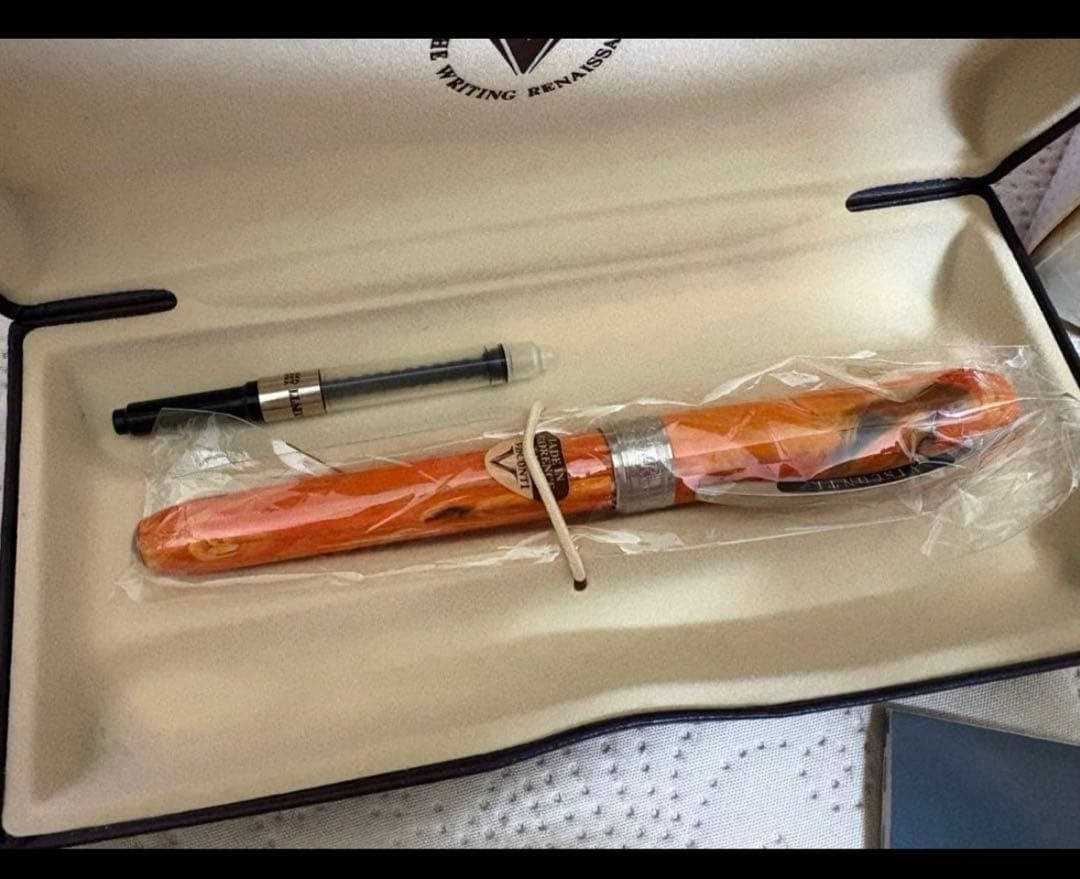 VISCONTI 万年筆 レンブラントオレンジ