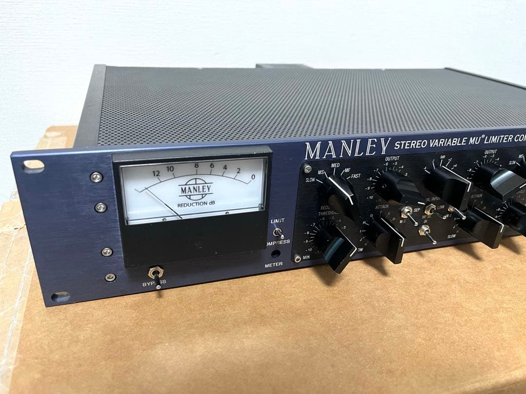 マンレイStereo VariableMU Limiter Compressor
