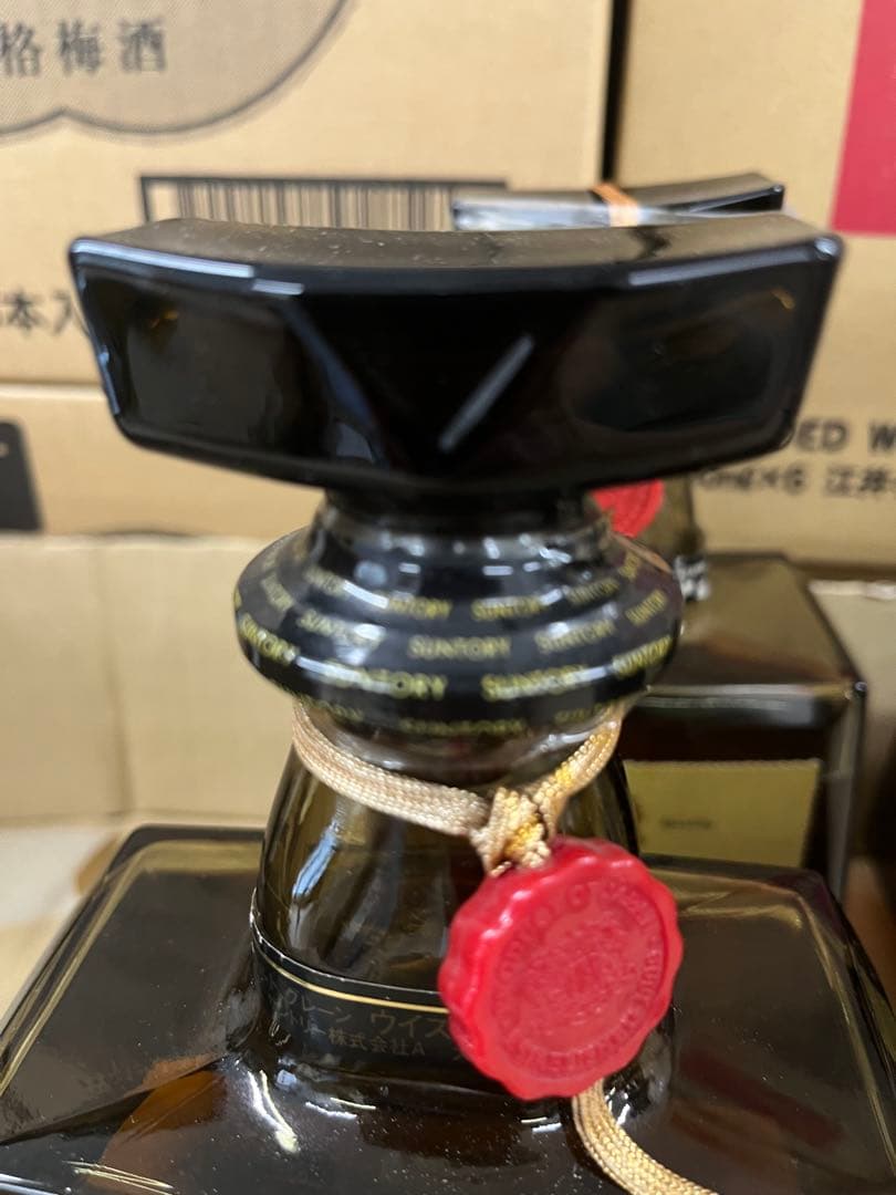 《訳あり》サントリーロイヤル43%4本セットキャップ所揺れる、液体もそれぞれ量