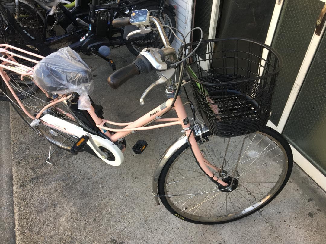 地域限定送料無料　パナソニック　カラーズ　8,9AH　ピンク　神戸市　電動自転車