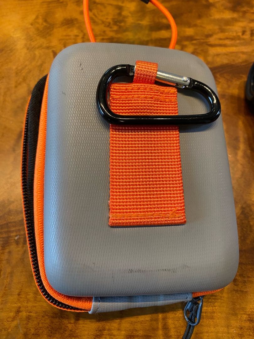 Bushnell ゴルフ用距離計 Tour V5 ケース付き