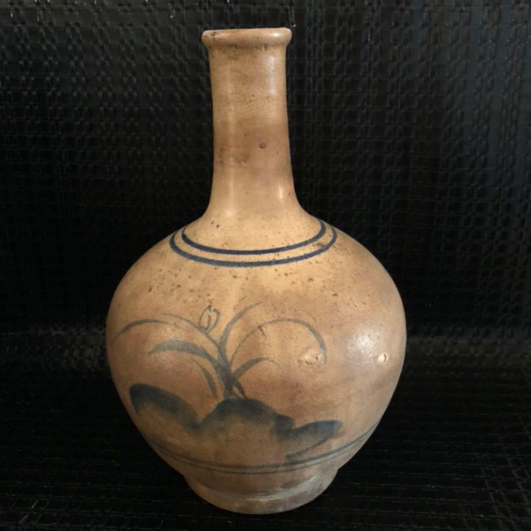 古美術品◼️蔵からかなり古そうな雰囲気の良い大きな古伊万里焼の壺、壷が出てきました