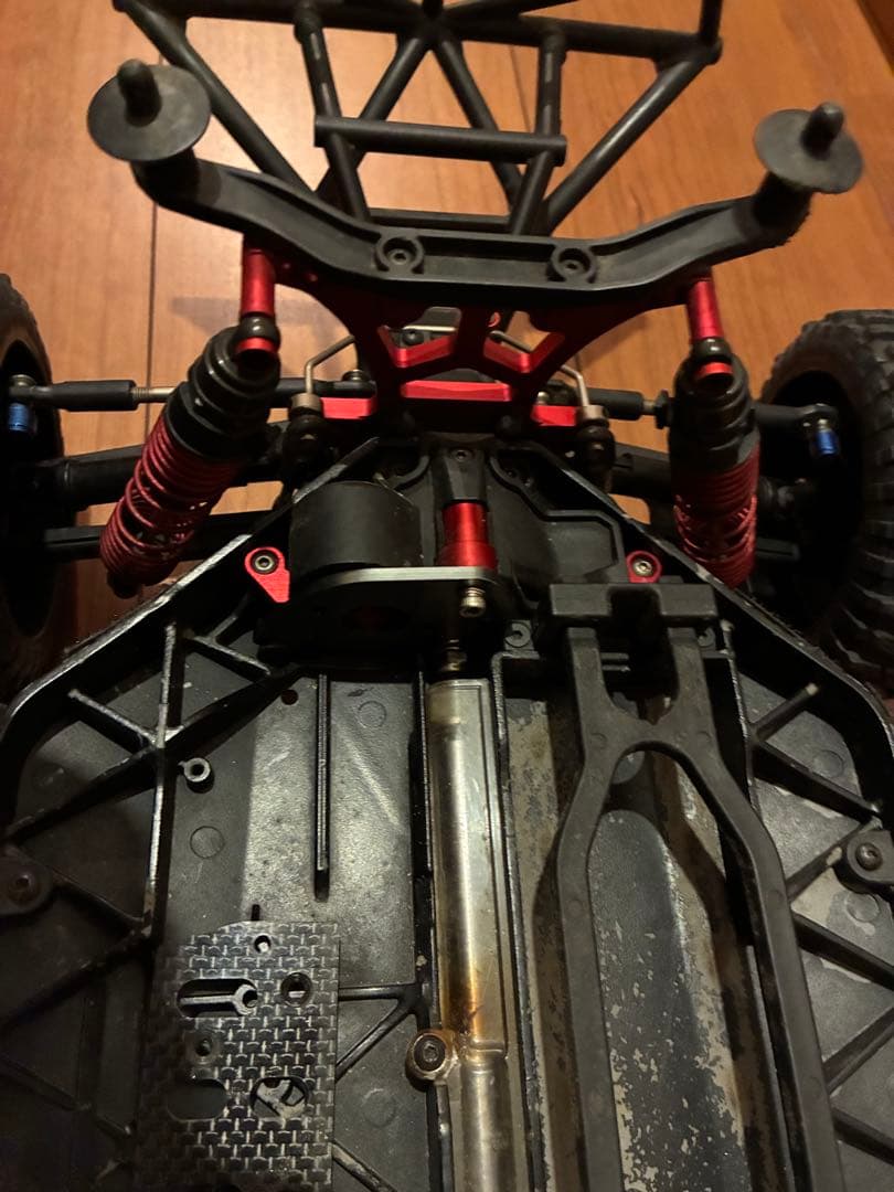 トラクサススラッシュ4X4アルティメイト1/10