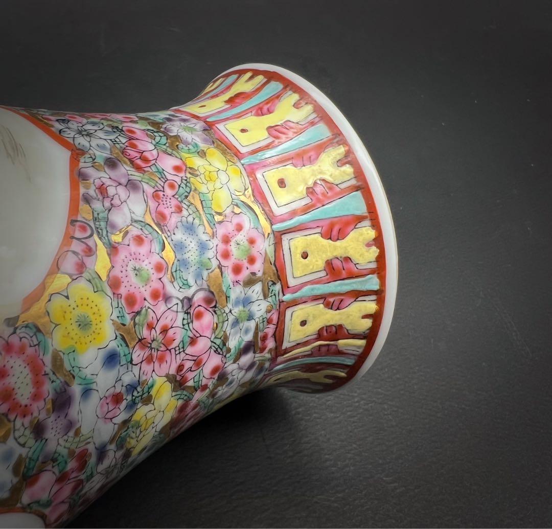 中国美術 古玩 萬花錦地 仕女紋樣 大花瓶 大清乾隆年製