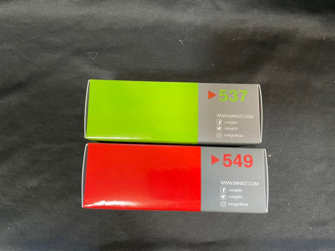 Mini GT 1/64 ミニカー 2台セット