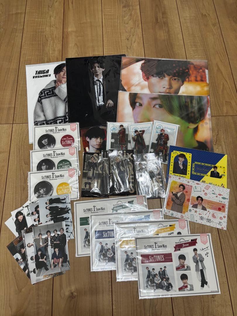 SixTONES ライブグッズ