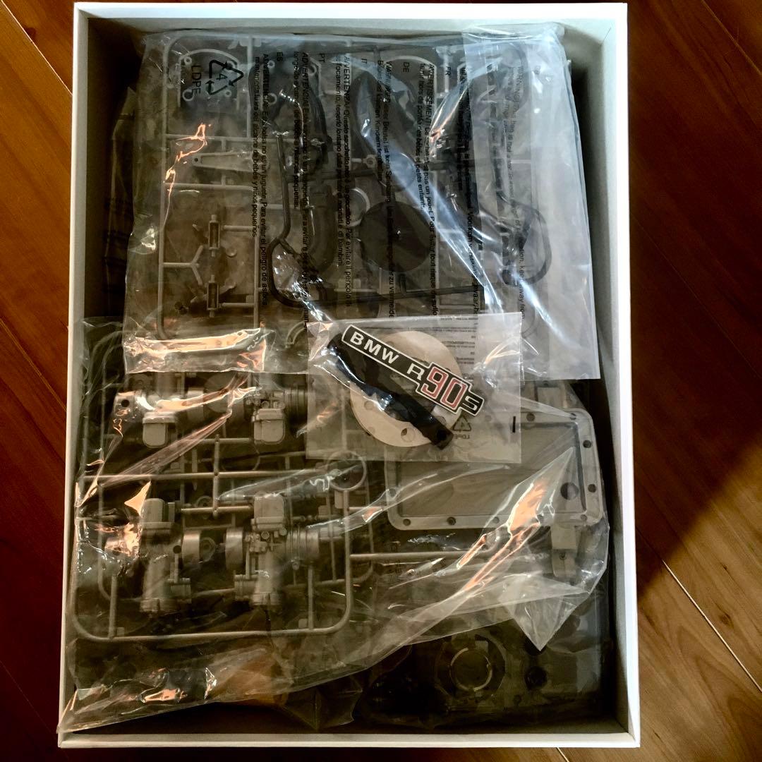 FRANZIS  R90S エンジン1/2スケールモデル　未組み立て美品