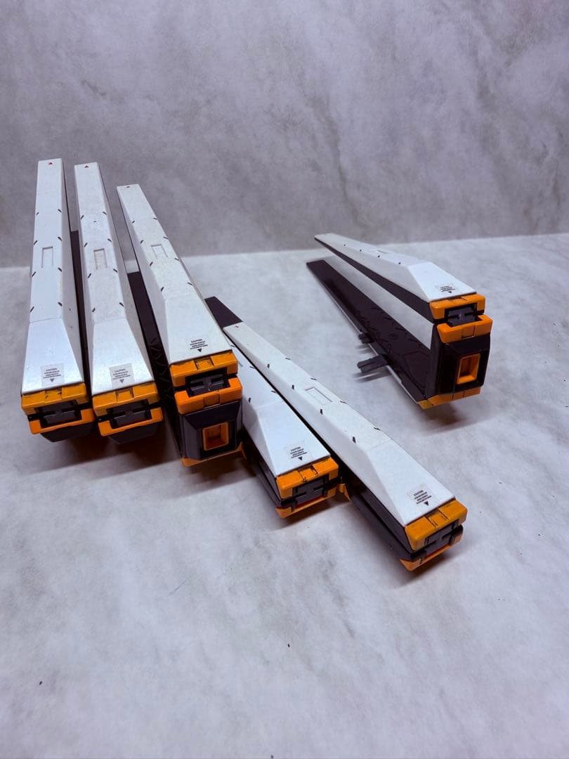 MG(マスターグレード) ガンプラ/RX-93：ニューガンダム/塗装済み完成品