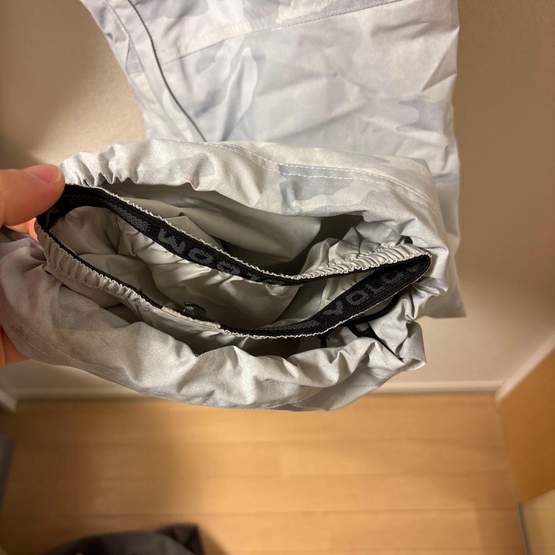 VOLCOM スノボードウェア　パンツ　カモフラ　白