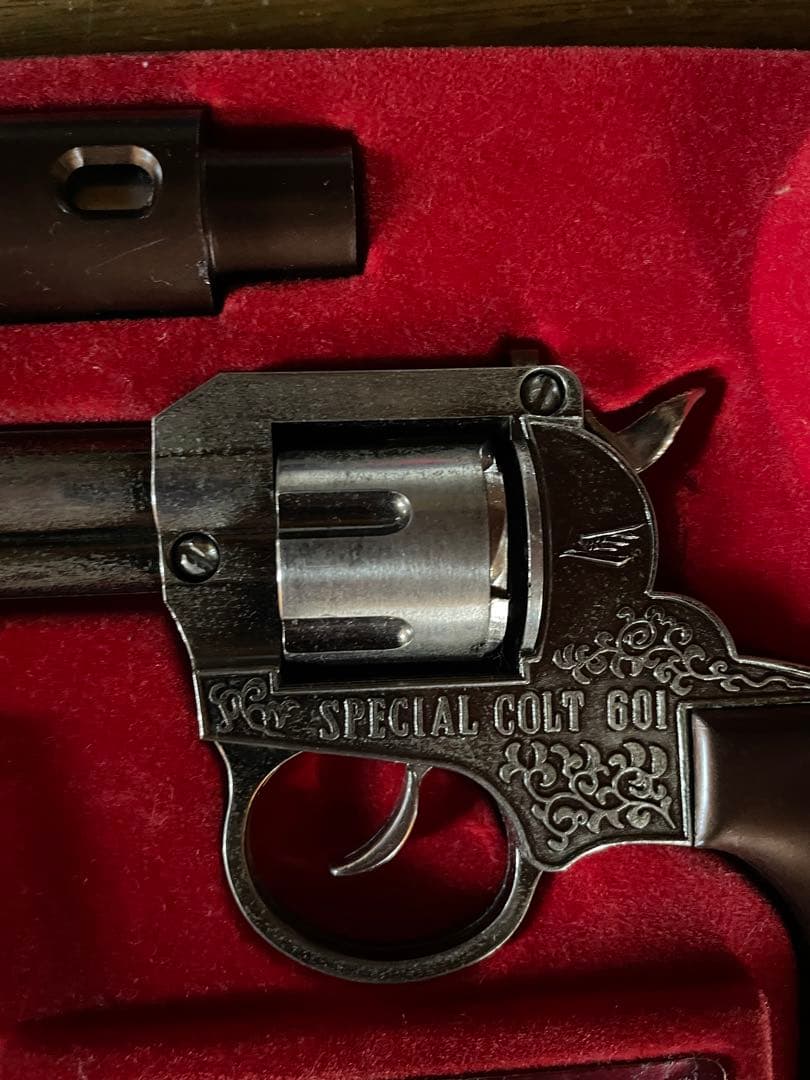 激レア 希少リボルバー付き スペシャルコルト601 Modern Toys