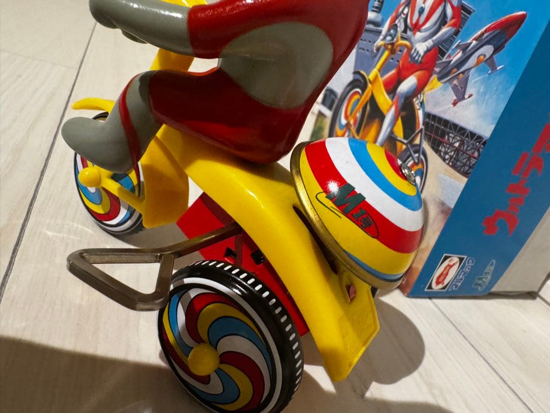 ブルマァク ウルトラマン三輪車 M1号