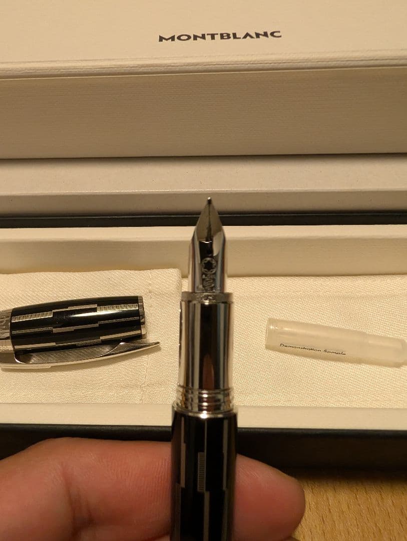 モンブラン限定万年筆 スターウォーカー ブラックミステリー