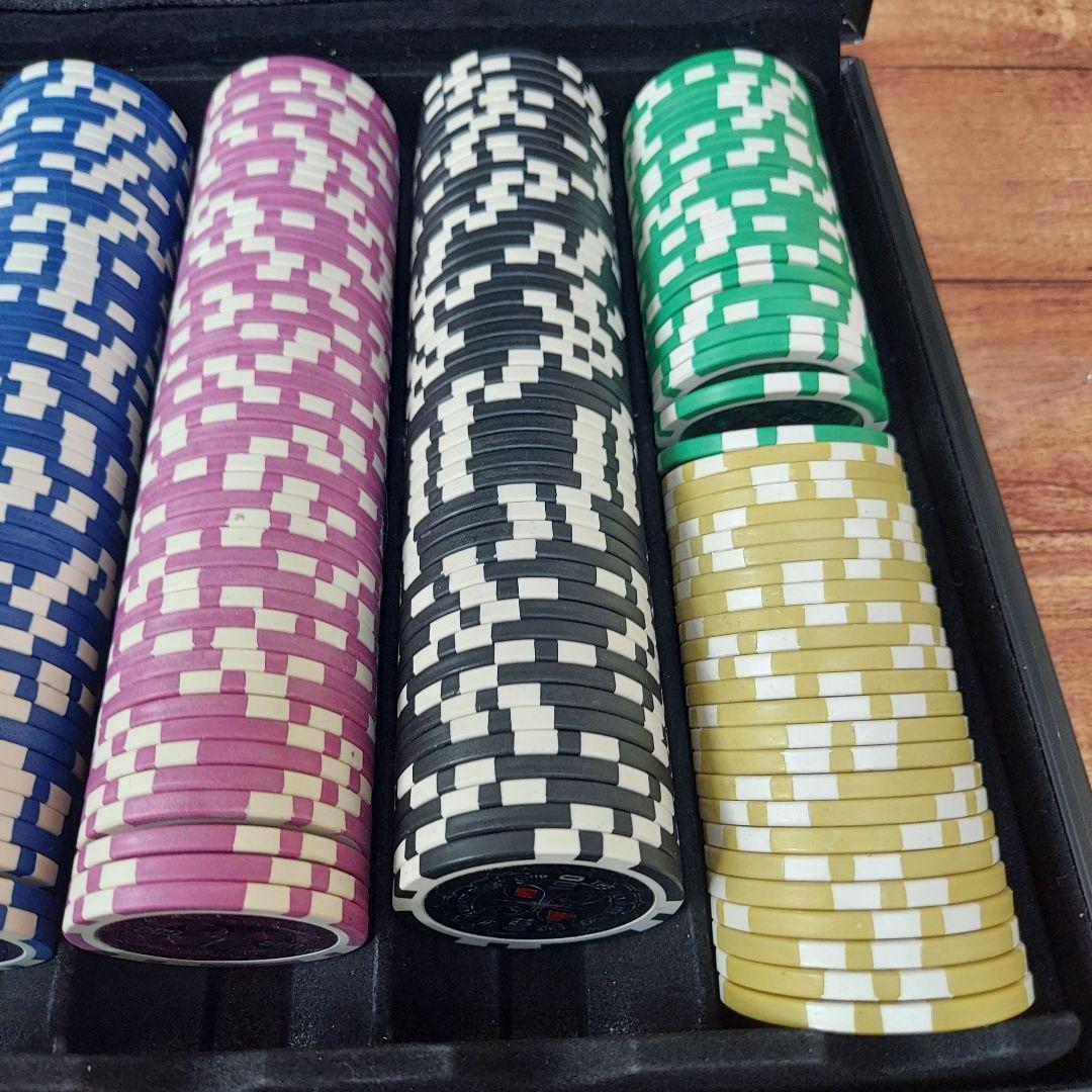 ポーカーセット　THE ULTIMATE POKER CHIP 約500枚