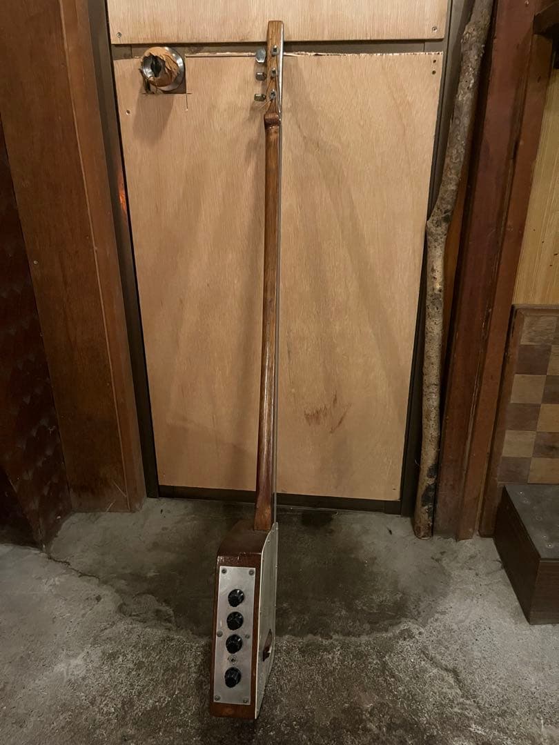 エレキ三味線 詳細不明