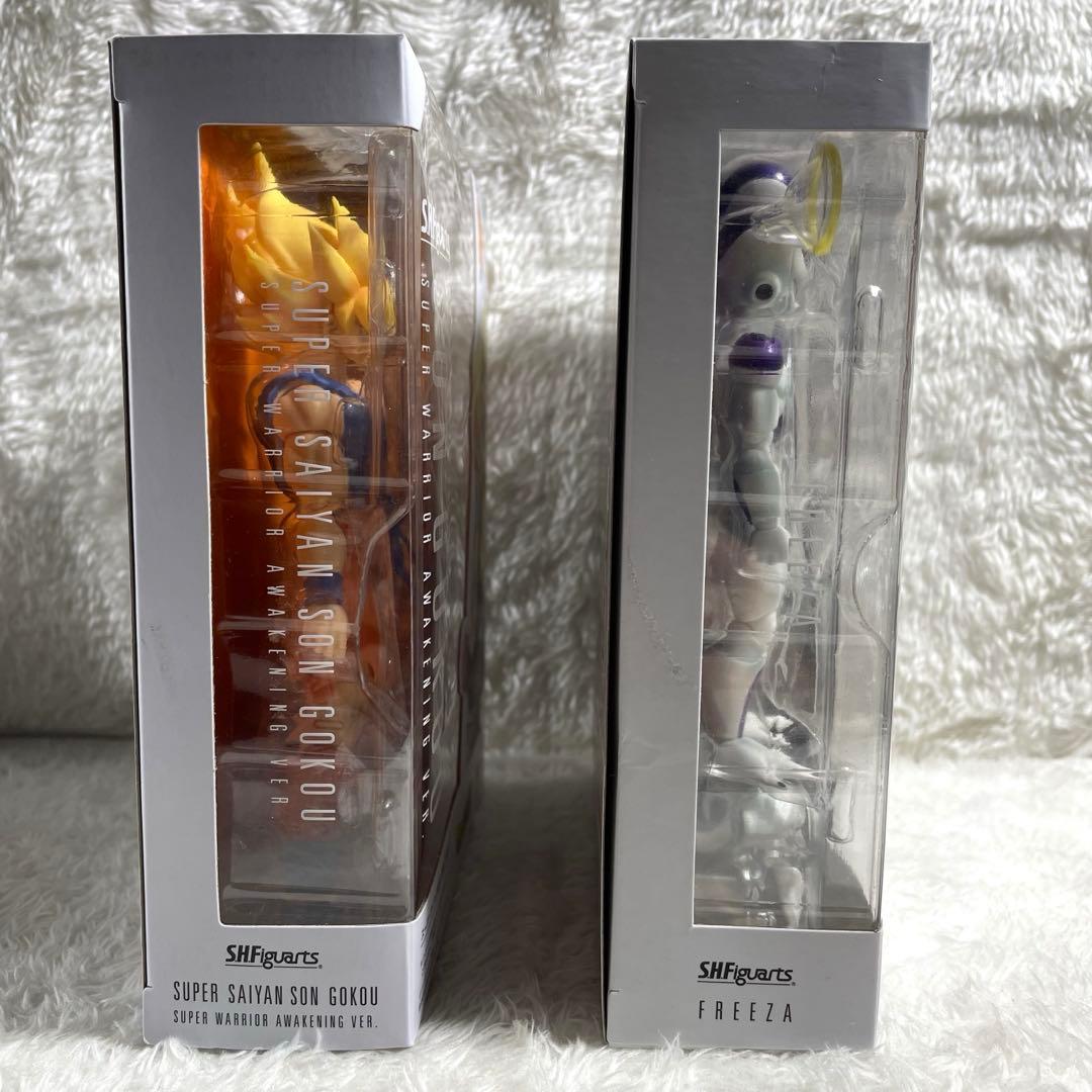 S.H.F スーパーサイヤ人孫悟空 超戦士覚醒Ver フリーザ 最終形態-復活-