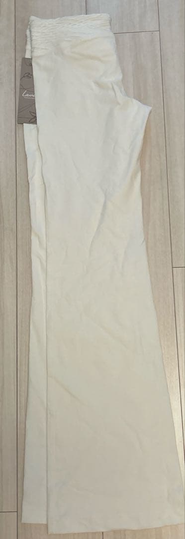 【お値下げ！新品⭐︎未使用】可愛いホワイト‼︎ 人気のeasyoga ウェア