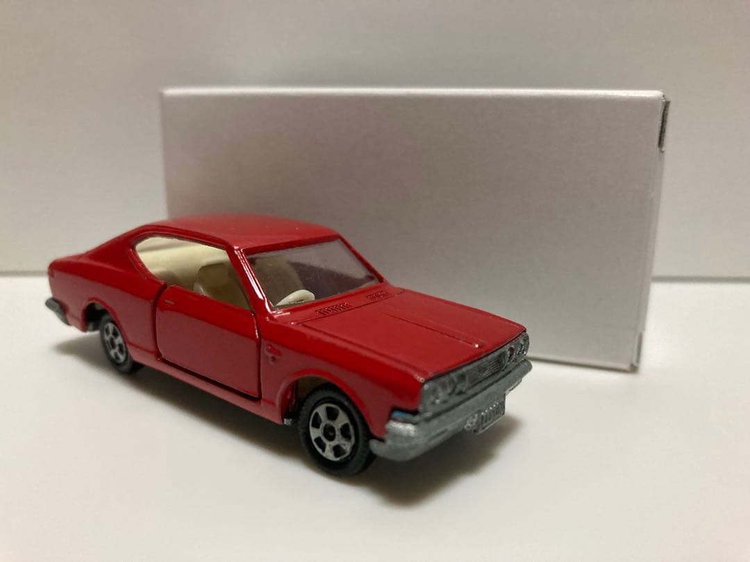 トミカ　日本製　ニュー　コロナ　1700 1Aホイール　赤