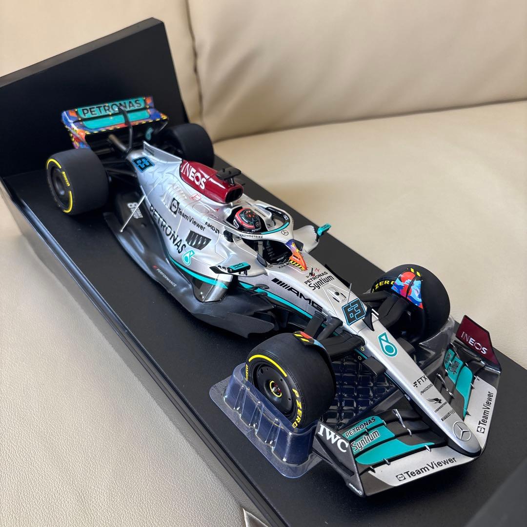 1/18 ミニチャンプス メルセデスAMG W13 G.ラッセル