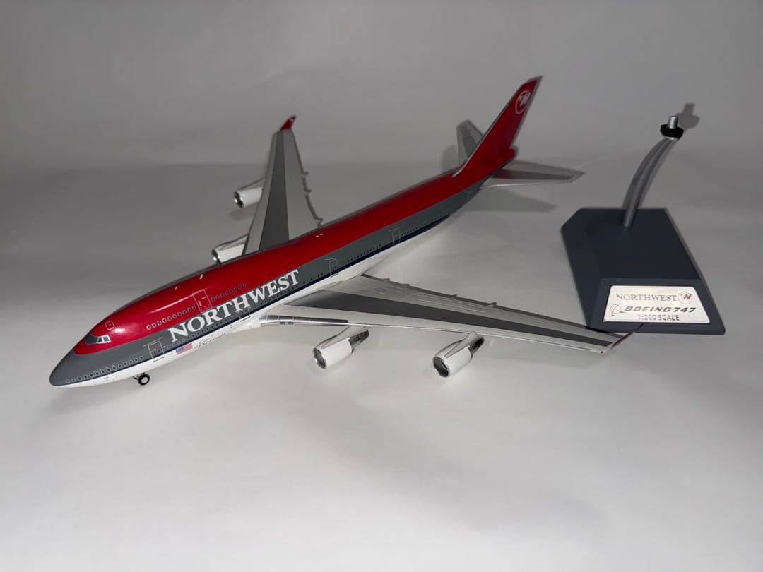 ノースウエスト航空 B747-400 1/200