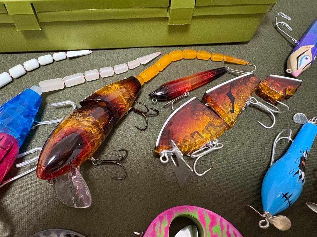 【最終値下】フロッグプロダクツ希少ルアー15個＋BOXセット