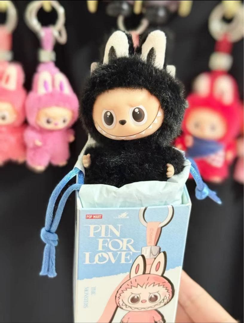 『Rセット』POPMART LABUBU PIN FOR LOVE キーホルダー