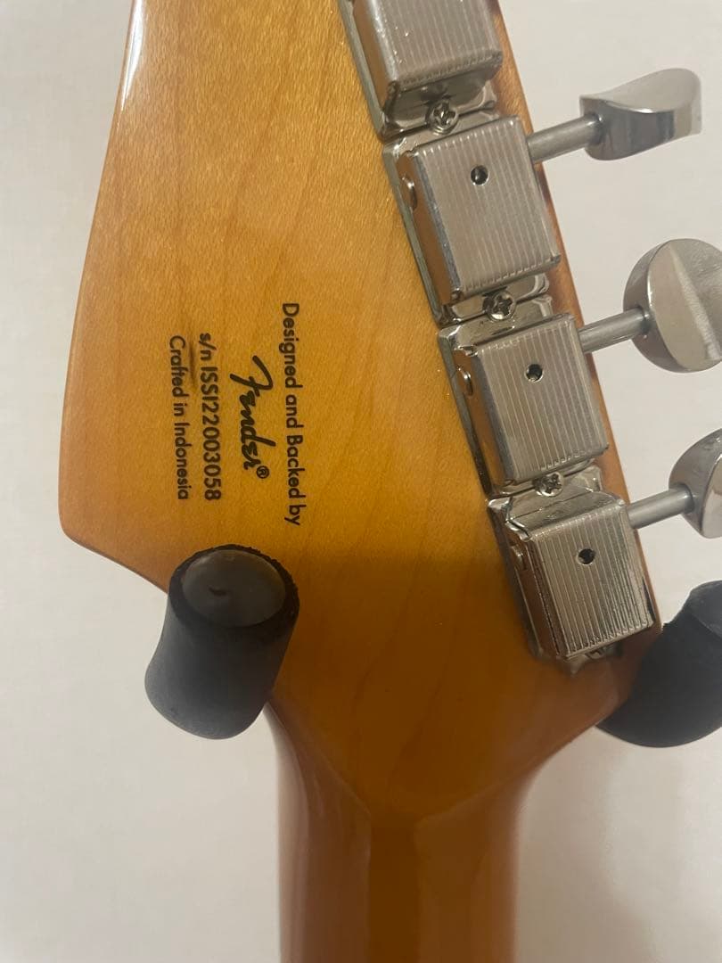 Squier Classic Vibe 60's ストラトキャスター ギター