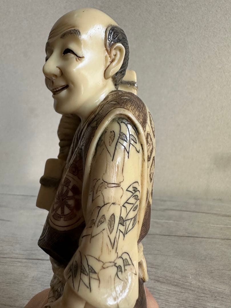 昭和レトロ 和風置物 細密彫刻 樹脂製 骨董品 アンティーク