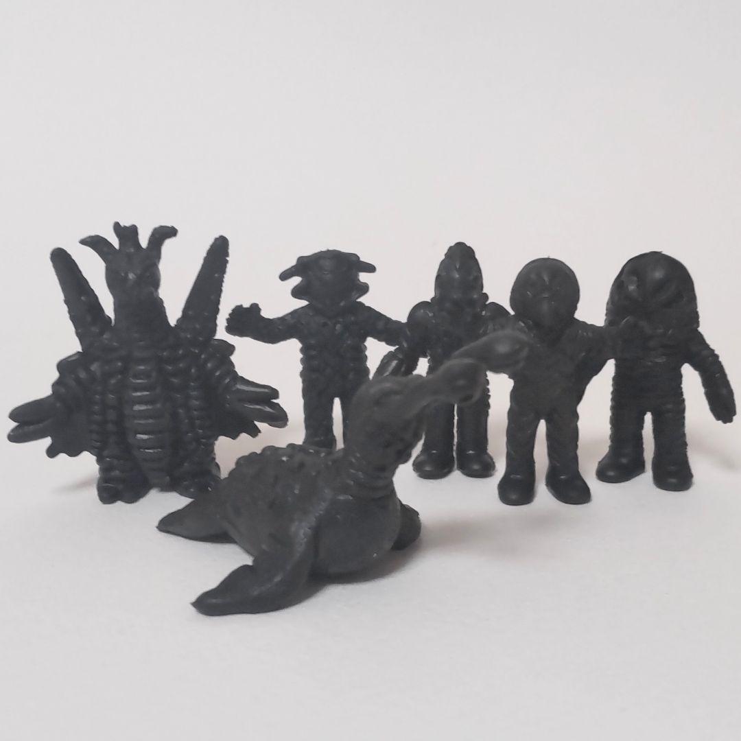 おーいおじさん用★コレ349,350,358~362　ウルトラマン怪獣消しゴム