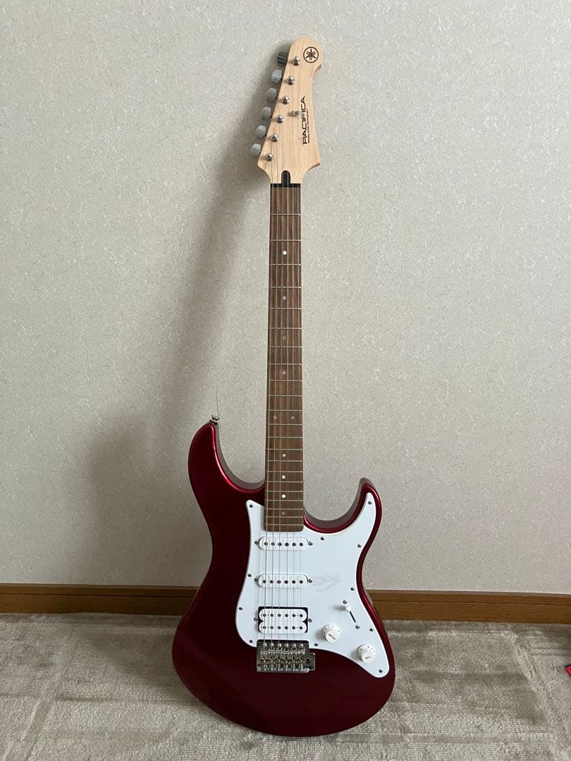 YAMAHA PACIFICA 012 レッドメタリック