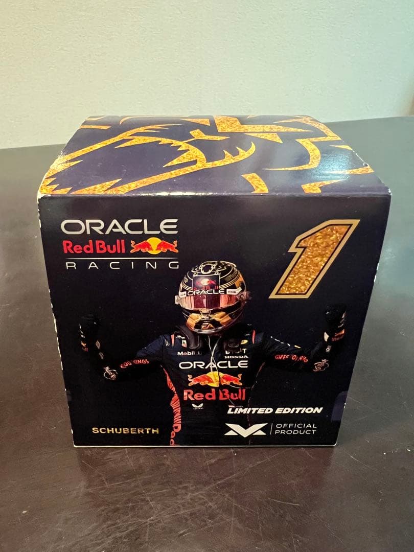 F1 Red Bull Racingマックスフェルスタッペン1/4ヘルメット