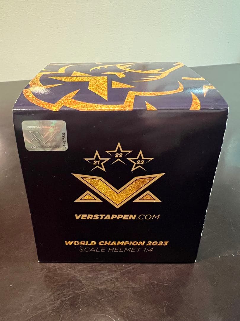 F1 Red Bull Racingマックスフェルスタッペン1/4ヘルメット