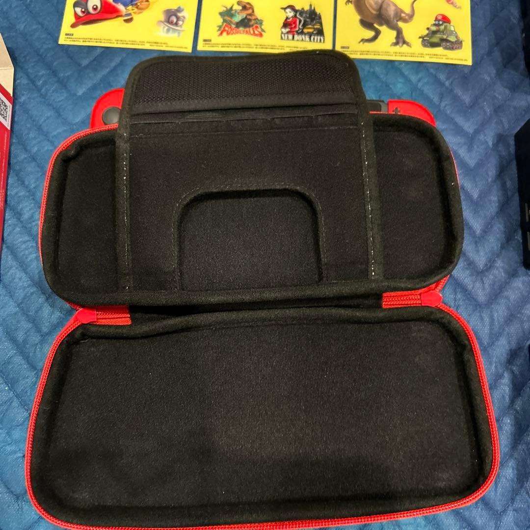 Switch本体、ドック２台 マイクロSD 256GB、プロコン2個、ケース付