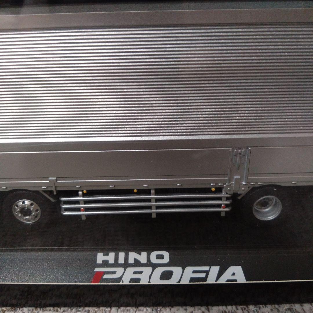 HINO PROFIA 1/64スケール トラック