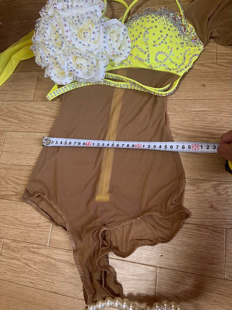 未使用に近い黄色ラテンドレス　サイズS~M ストレッチあり